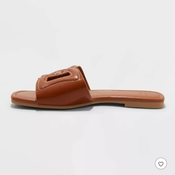 NWT Deidra Slip On. Cut Out Logo. Cognac Sz. 9. In STYLE of D&G Bianca Sliders. - Picture 3 of 6